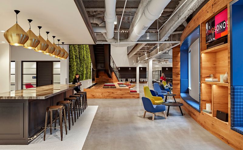 Les bureaux de Boston réinventés par Sonos: une nouvelle ère de design et d'intérieur