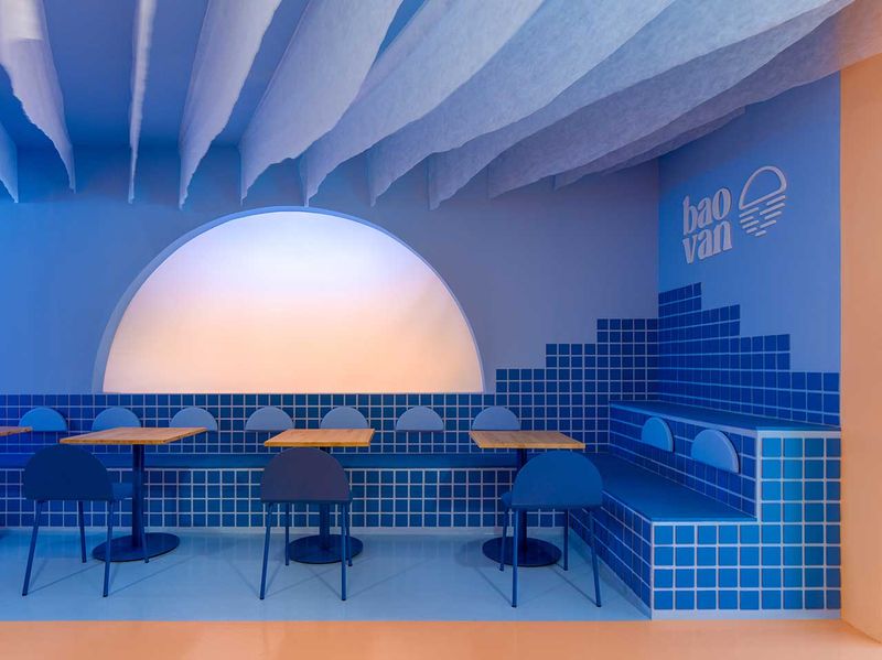 Un restaurant Bao coloré à Valence inspiré par le surf et les couchers de soleil