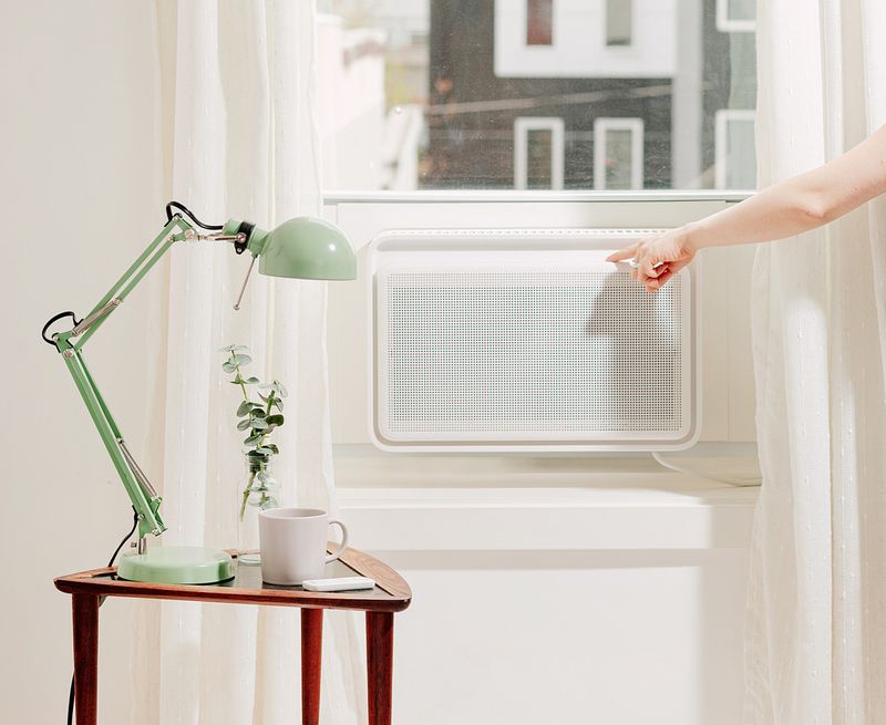 Le climatiseur de fenêtre intelligent Windmill est conçu pour avoir l’air aussi frais qu’il semble